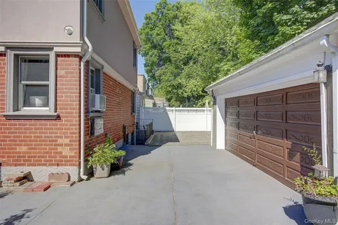 80-49 89th Avenue Woodhaven NY 11421