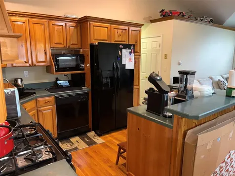 143 Pineview Avenue Bardonia NY 10954