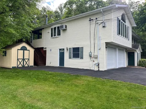 143 Pineview Avenue Bardonia NY 10954