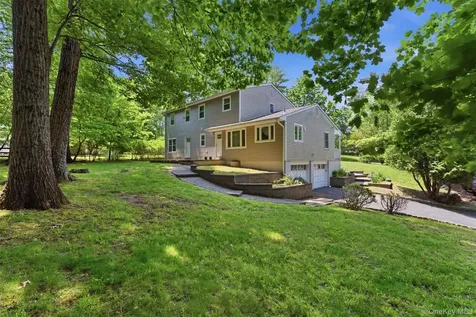2 Mallard Drive West Nyack NY 10994