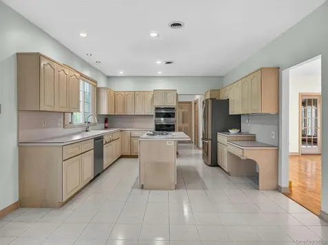 216 Strawtown Road New City NY 10956