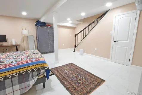 5 Easterly Court Manorville NY 11949