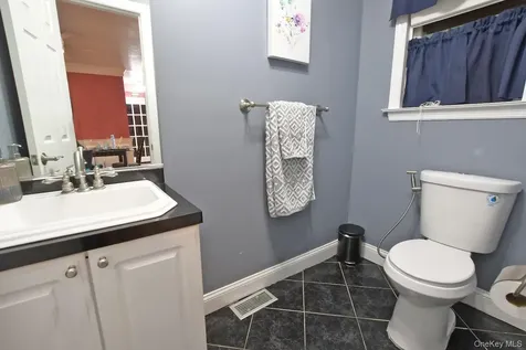 5 Easterly Court Manorville NY 11949