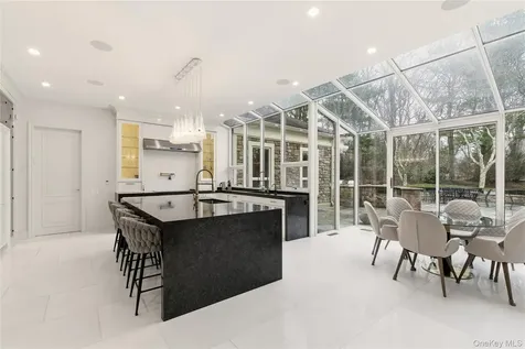 55 Coves Run Oyster Bay Cove NY 11791