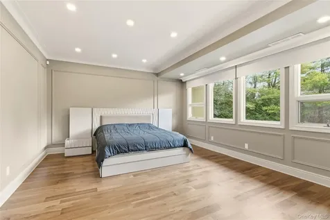 55 Coves Run Oyster Bay Cove NY 11791