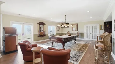 40 Pembroke Drive Glen Cove NY 11542