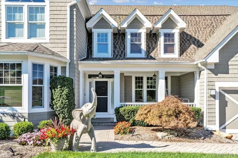 40 Pembroke Drive Glen Cove NY 11542
