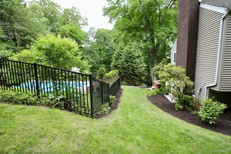 7 David Road Somers NY 10589