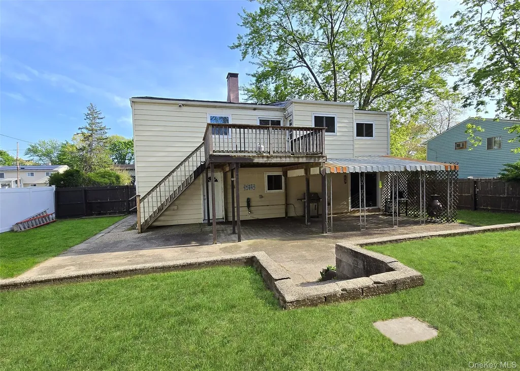 529 Hawkins Road Selden NY 11784