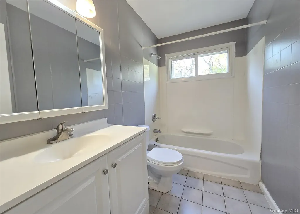 529 Hawkins Road Selden NY 11784