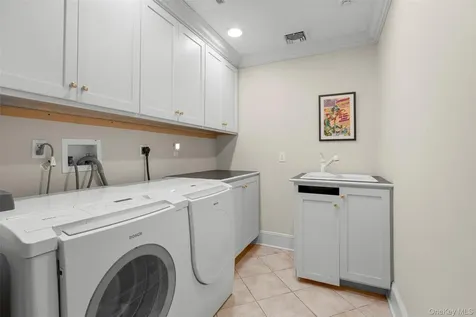 32 Country Road Mamaroneck NY 10543