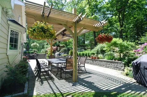 32 Country Road Mamaroneck NY 10543