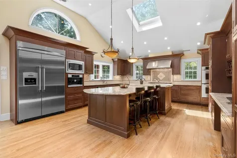 32 Country Road Mamaroneck NY 10543