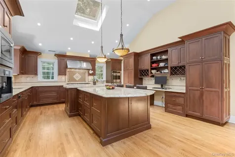 32 Country Road Mamaroneck NY 10543
