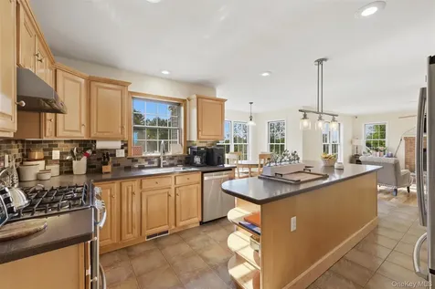 233 Devon Farms Road Stormville NY 12582