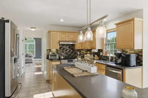 233 Devon Farms Road Stormville NY 12582