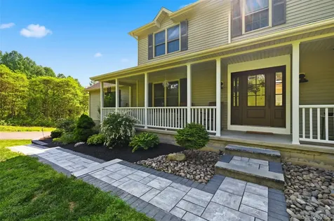 233 Devon Farms Road Stormville NY 12582