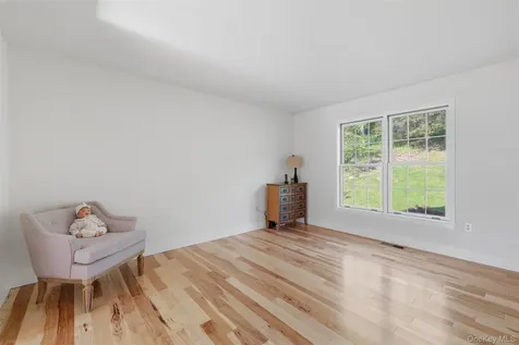 233 Devon Farms Road Stormville NY 12582