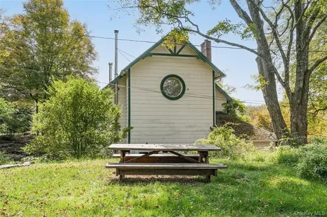 209-211 Fishcreek Road Saugerties NY 12477