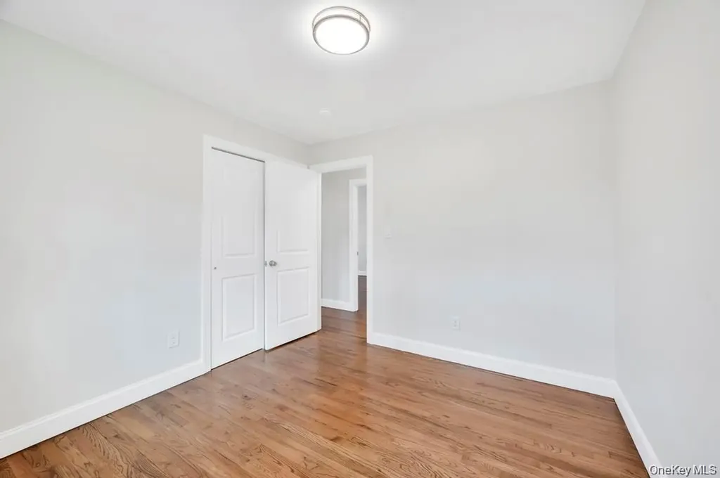 339 Avenue B Ronkonkoma NY 11779