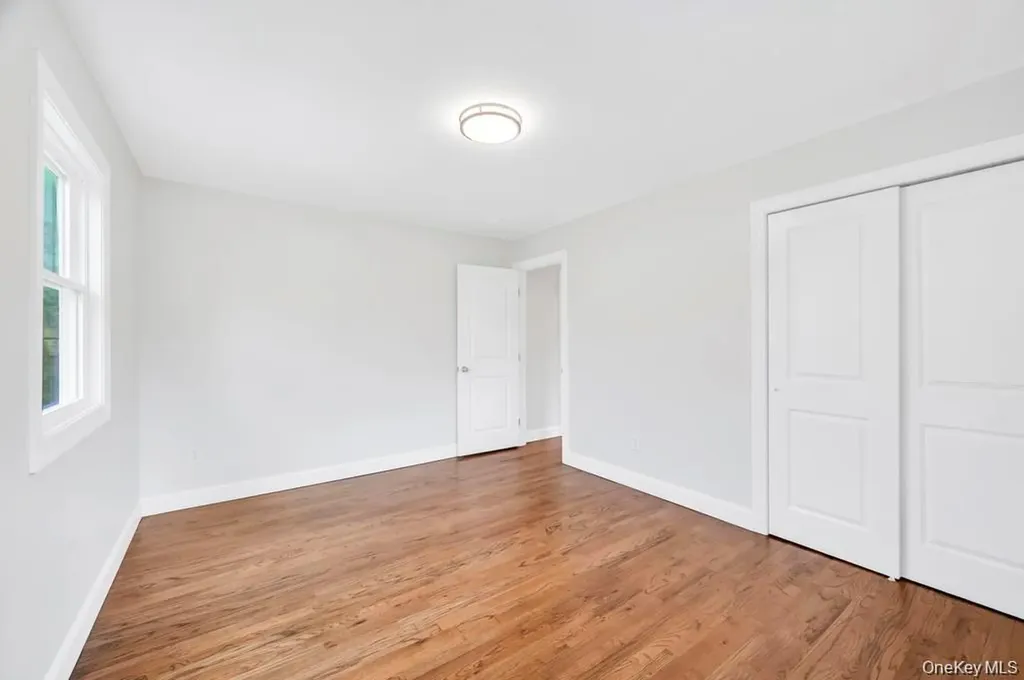 339 Avenue B Ronkonkoma NY 11779