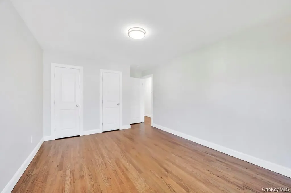 339 Avenue B Ronkonkoma NY 11779
