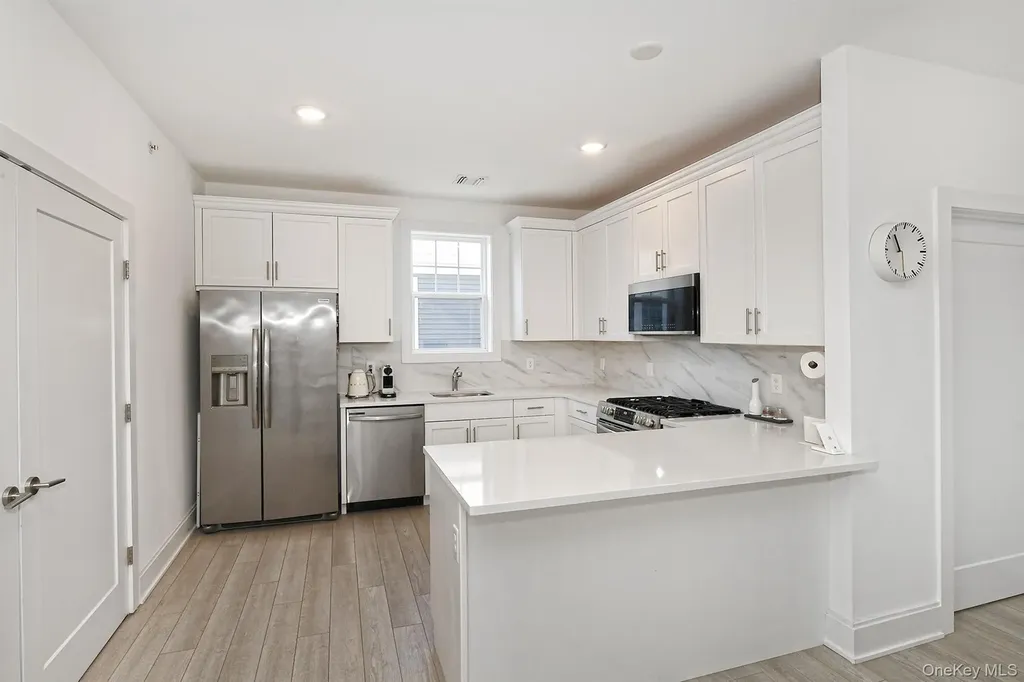 416 White Rose Lane East Meadow NY 11554