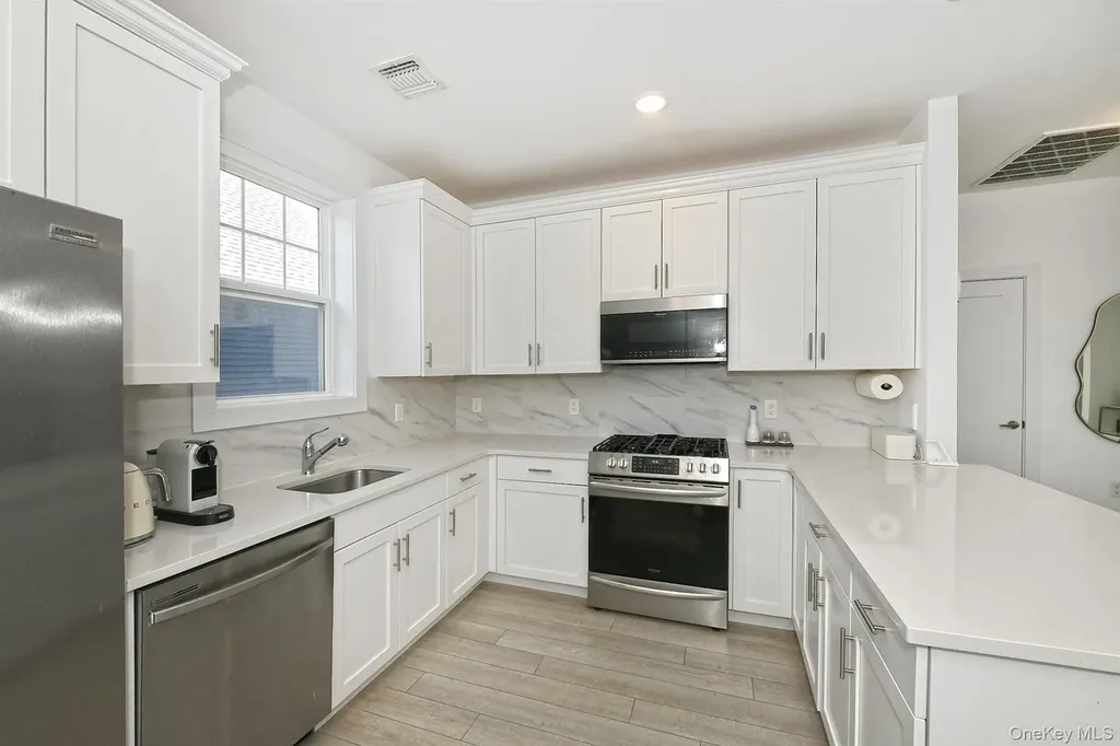 416 White Rose Lane East Meadow NY 11554