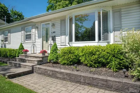 169 N Magnolia Street Pearl River NY 10965