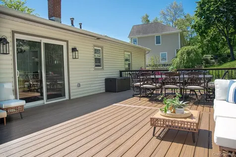 169 N Magnolia Street Pearl River NY 10965