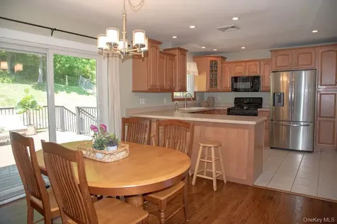 169 N Magnolia Street Pearl River NY 10965