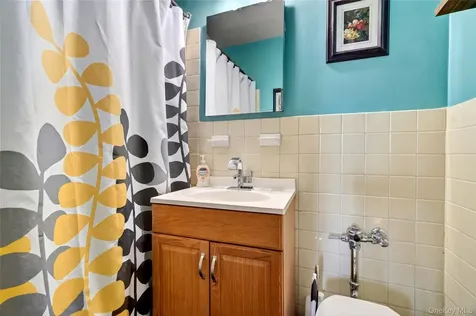 575 Bronx River Road Yonkers NY 10704