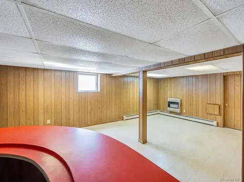 190 Sylvester Street Westbury NY 11590