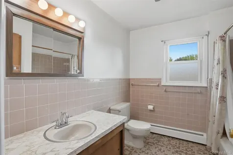 205 East Drive Hurley NY 12443