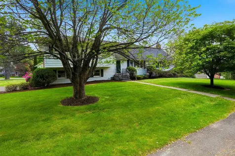 205 East Drive Hurley NY 12443