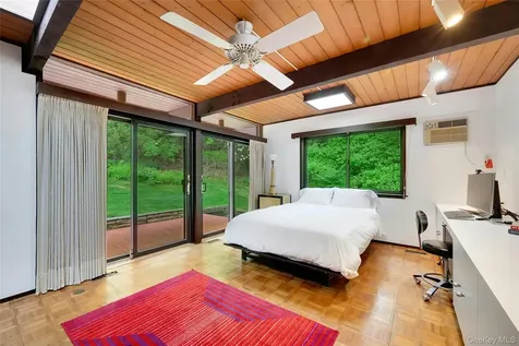 65 Holly Place Briarcliff Manor NY 10510