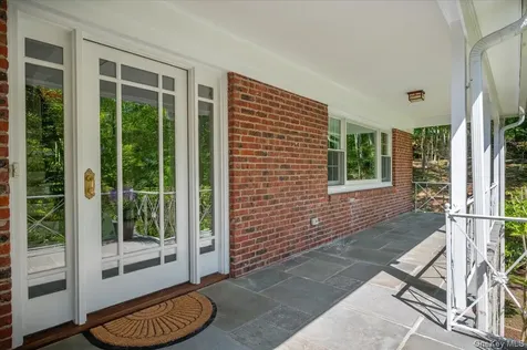 79 N Healy Avenue Hartsdale NY 10530