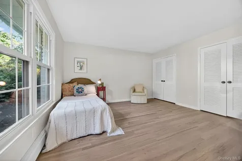 220 Cherry Valley Avenue Garden City NY 11530