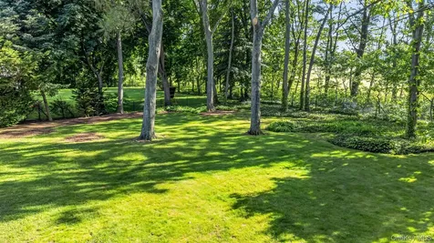 220 Cherry Valley Avenue Garden City NY 11530