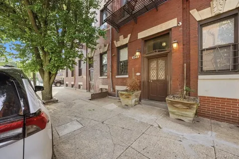 975 Mclean Avenue Yonkers NY 10704