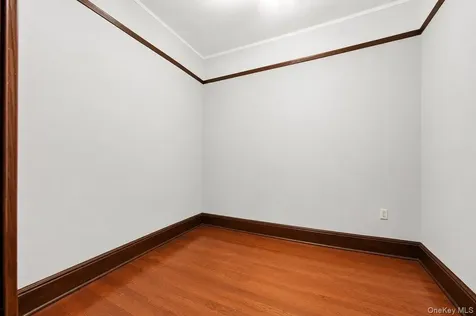 975 Mclean Avenue Yonkers NY 10704