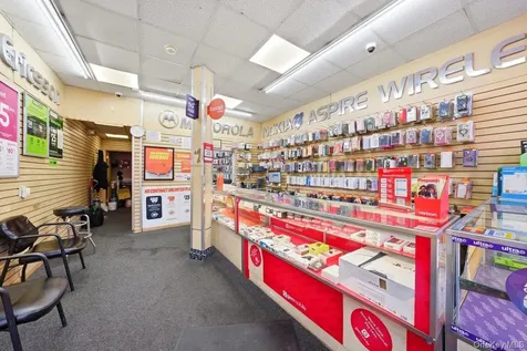 975 Mclean Avenue Yonkers NY 10704