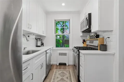 14 Soundview Avenue White Plains NY 10606