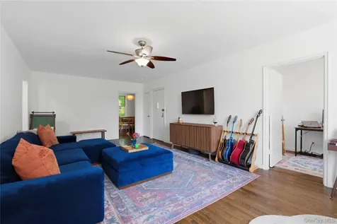 14 Soundview Avenue White Plains NY 10606