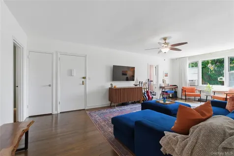 14 Soundview Avenue White Plains NY 10606