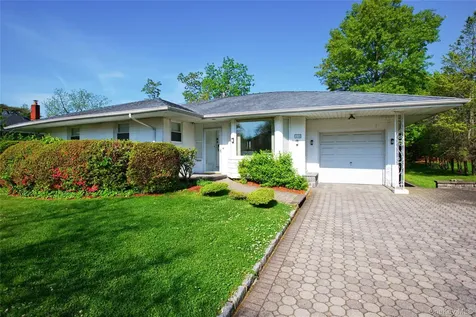 11 Hazelwood Drive Jericho NY 11753