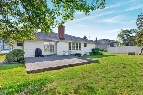 11 Hazelwood Drive Jericho NY 11753