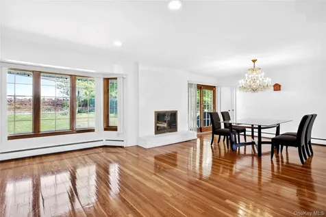 11 Hazelwood Drive Jericho NY 11753