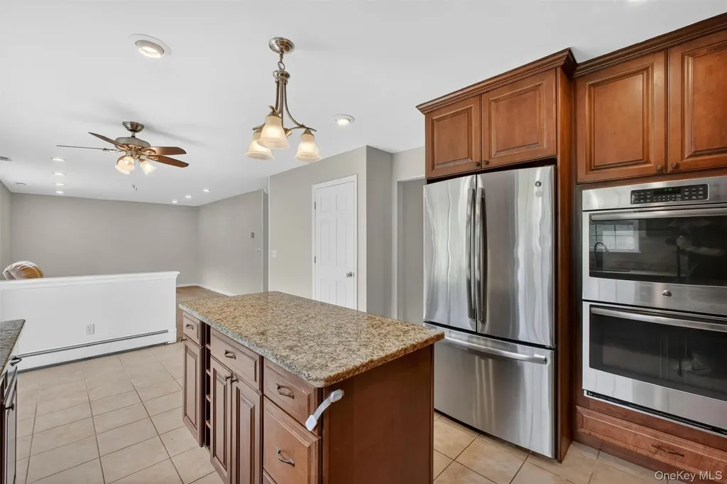 129 Moonlight Drive Stormville NY 12582