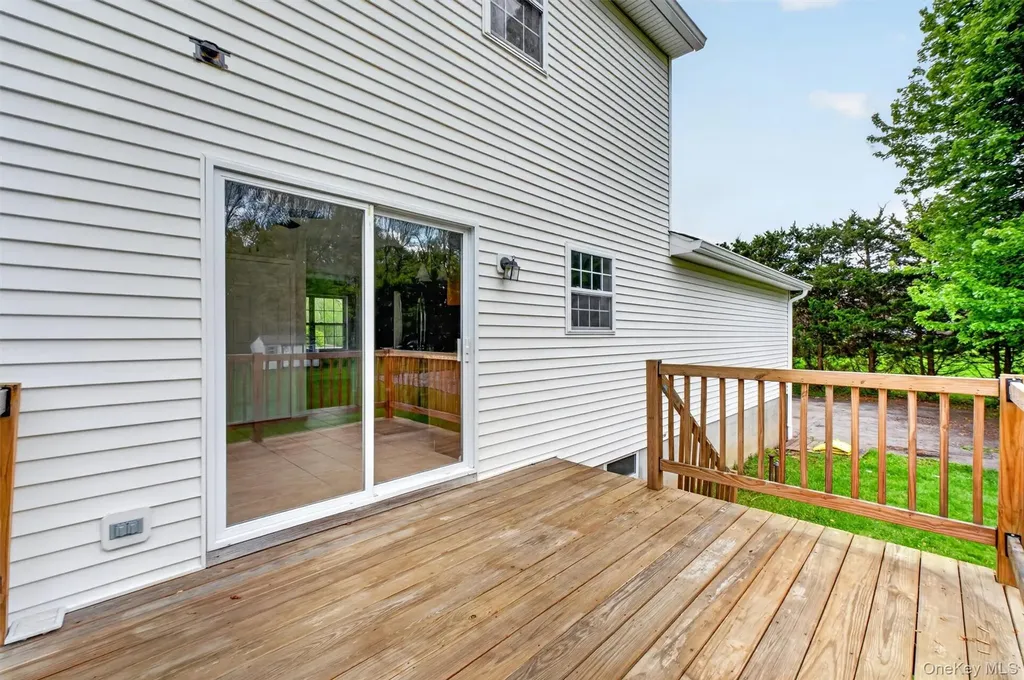 129 Moonlight Drive Stormville NY 12582